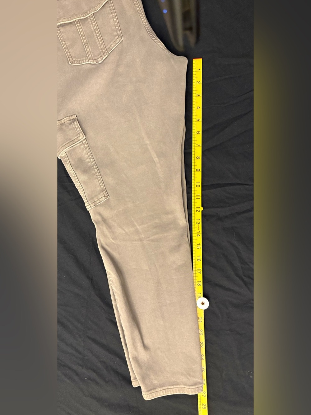SPANX Women’s Pull-On Cargo Pants in Light Taupe, Size 1X (EUC) - Picture 6 of 11